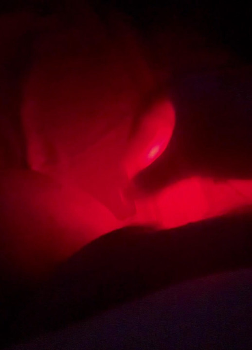 Milf fucks herself with vibrating toy under the covers