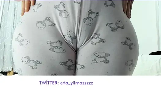 CAMEL TOE- MASTURBATION IN PAJAMAS- TURKISH PORN- TURKISH MILF