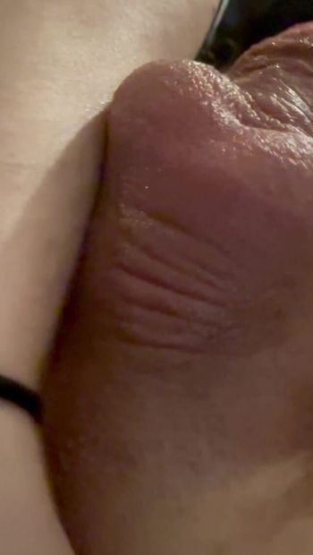 Cumming with my girlfriends vibrator while she’s at work