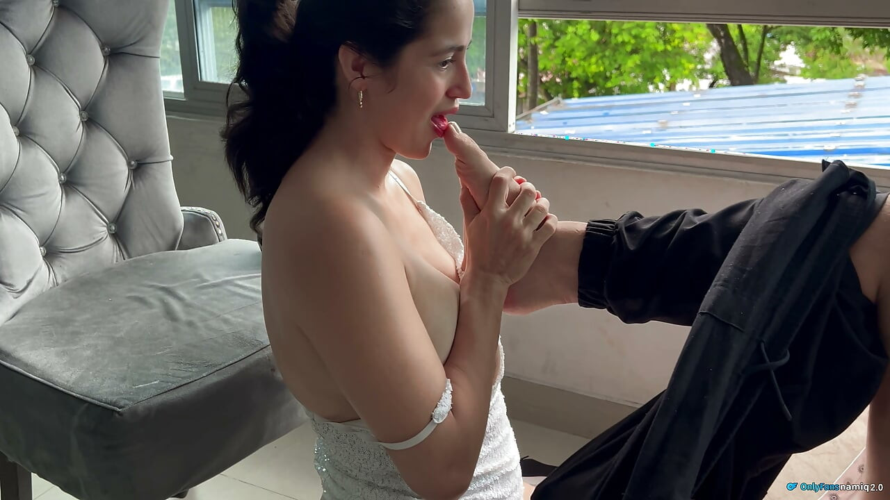 DIME CUANTO NO DESEAS ESTE HERMOSO CULO ME DIJO Y LE METI LA VERGA.