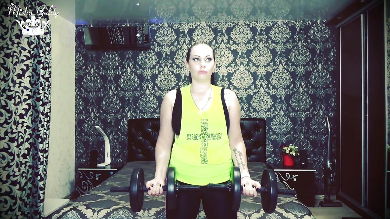 Beating my weight lifting challenge! More than 80 repeats for biceps