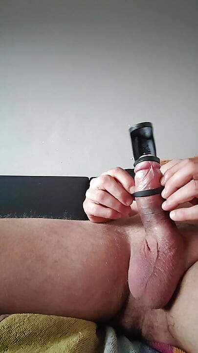 Masturbation whith pomps