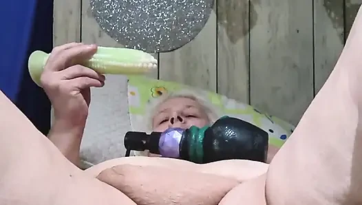 Geile hausfrau braucht einen höhepunkt
