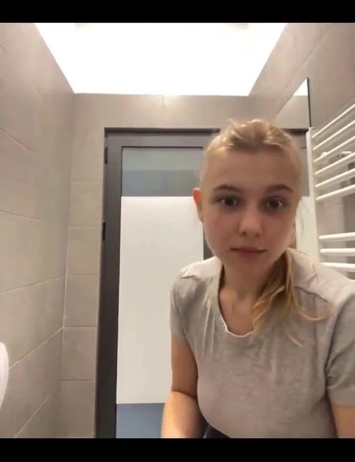 Public Blowjob with a Lot of Saliva