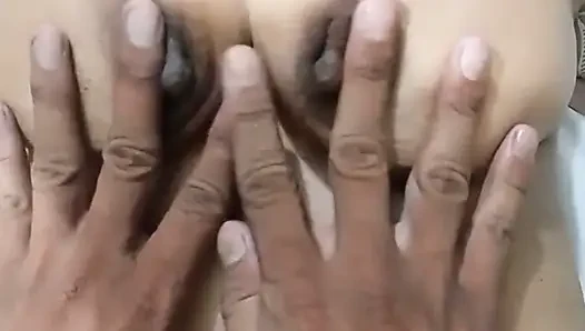 Mantan pacarku bertemu lagi lalu mesra-mesraan di memeknya