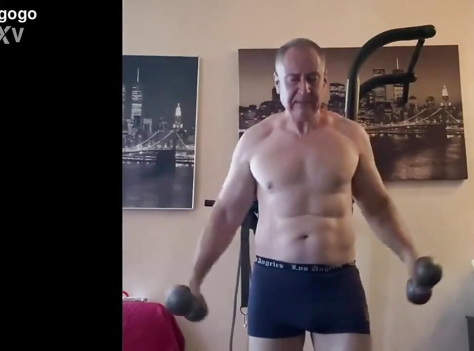 I'm Pumping My Hands