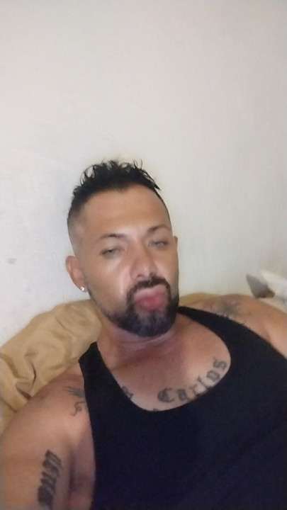 preecaientando mi verga para jalarla