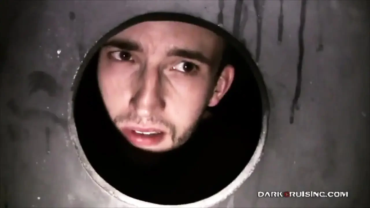 DarkCruising – Big cocks for hungry mouths