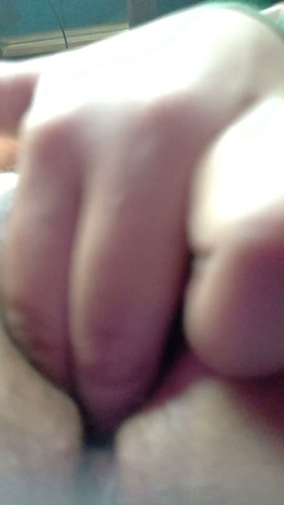 Chubby pussy jilbob comes home from work crot until wet | Clip 1