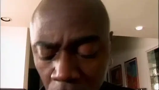 Video bocor jadul tante seksi ini dientot habis-habisan sama kontol raksasa pria kulit hitam sampai dicrot di mulut