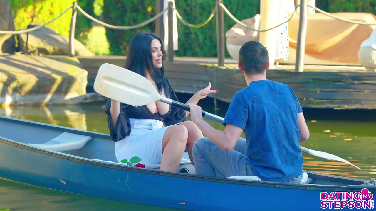 Going Overboard on Her Pussy - S2e2