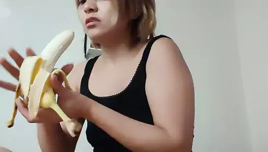 I pleasure myself with a banana