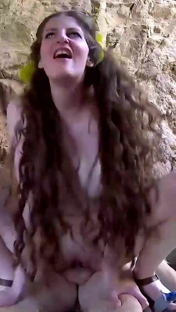 Jaw-dropping moment from "Couple on the beach gets horny"