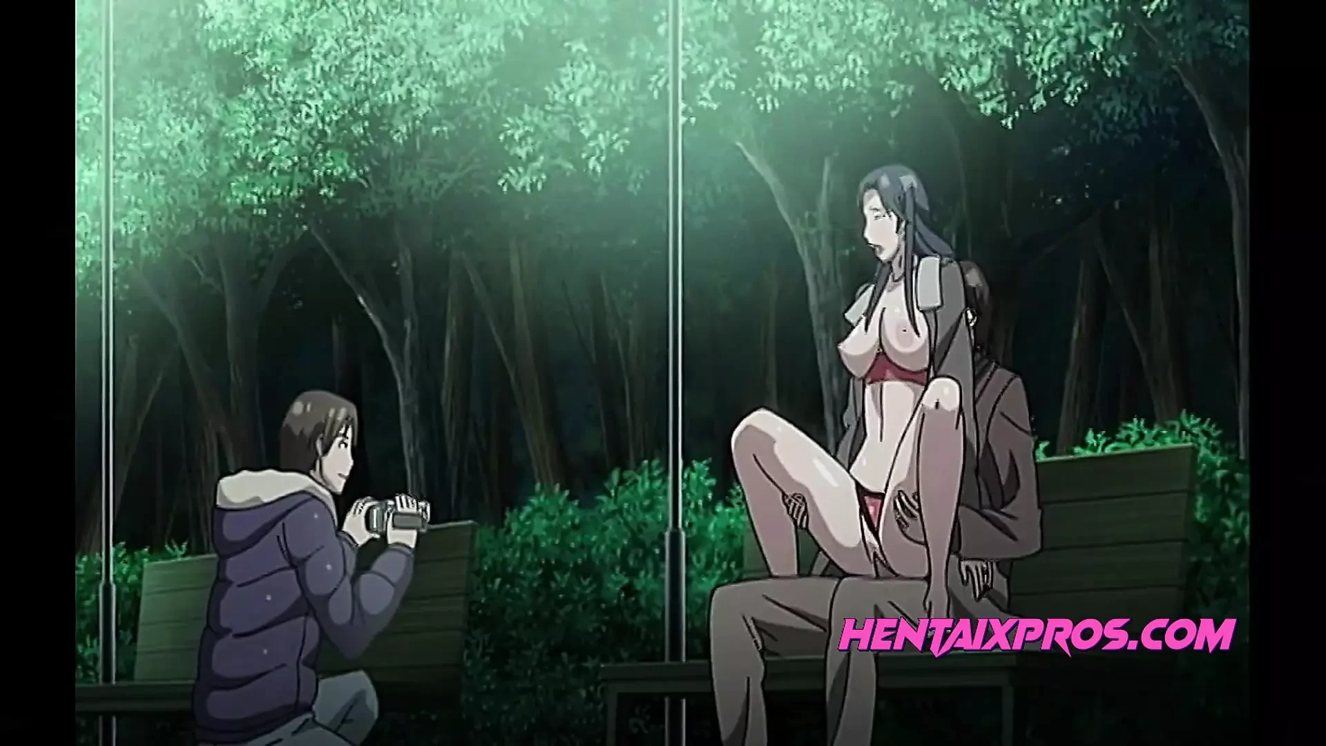 Hentai - wurde in einem öffentlichen park gefickt (unzensiert)
