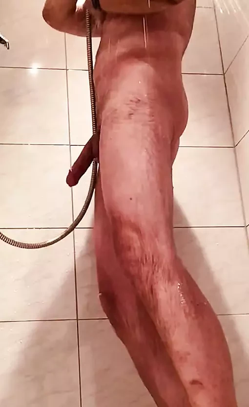 Shower my hairy body and clean my big cock and my hairy ass for sex