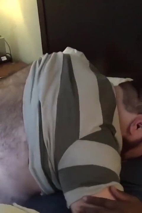 Bearfilms - Bears Logan Young and Omar Black fuck in threeway