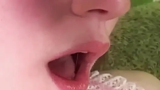 Eine lesbe mit nassen muschis