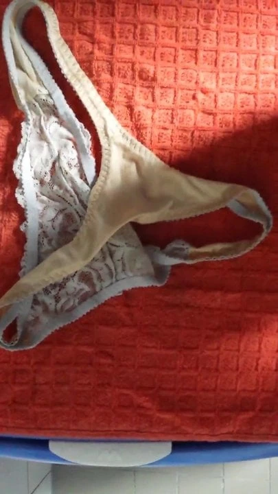 Cum in nice Yellow Thong