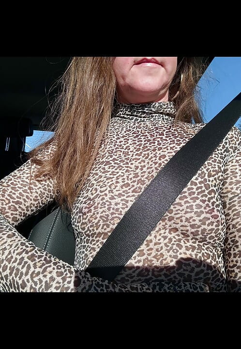 Frivolous milf at the highway rest area