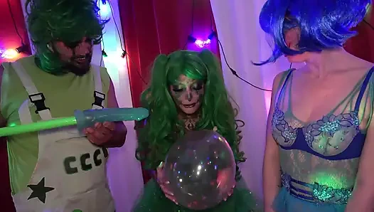 Фетишная Игра Возбужденных Клоунов С Воздушным Шариком