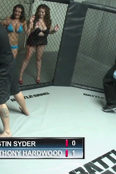 获胜者的大屁股奖品, 她喜欢很深地吮吸