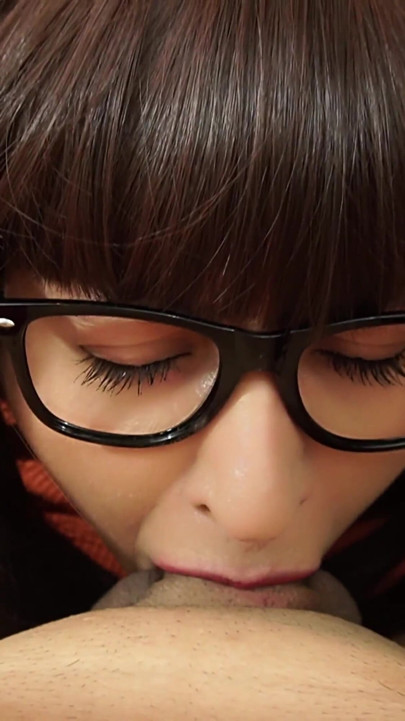 Velma Finds a Big Clue
