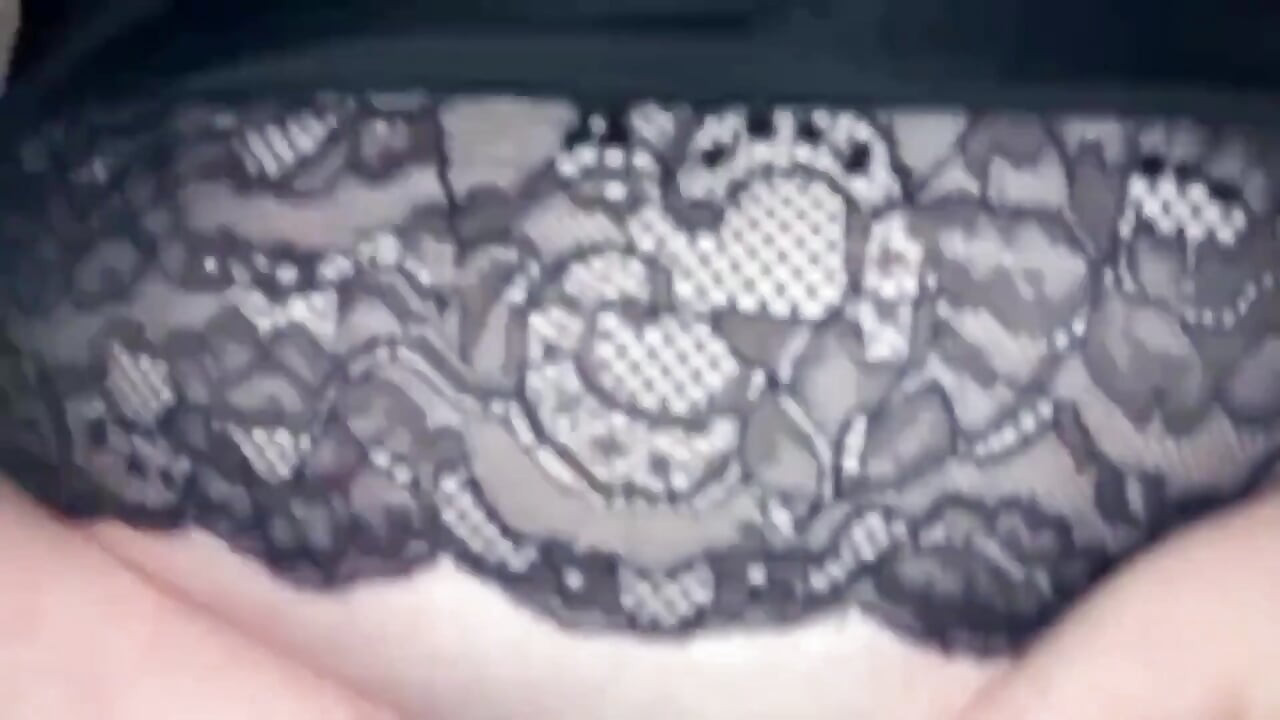 YoungenglishBBW suce une grosse bite noire Nata4sex dans la nature, cul à chatte, orgasme hurlant