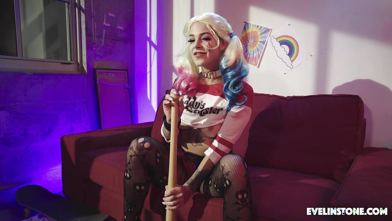 Harley Quinn Sph краля з блідою дупою, інструкція з дрочки