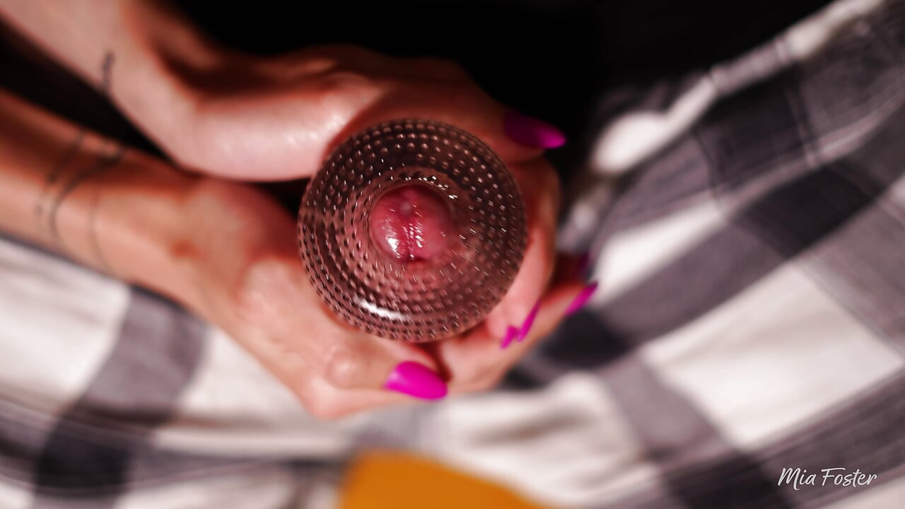 The Best Handjob Birthday Present From Horny Roommate