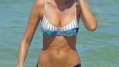 Elizabeth turner - bikini en la playa en miami
