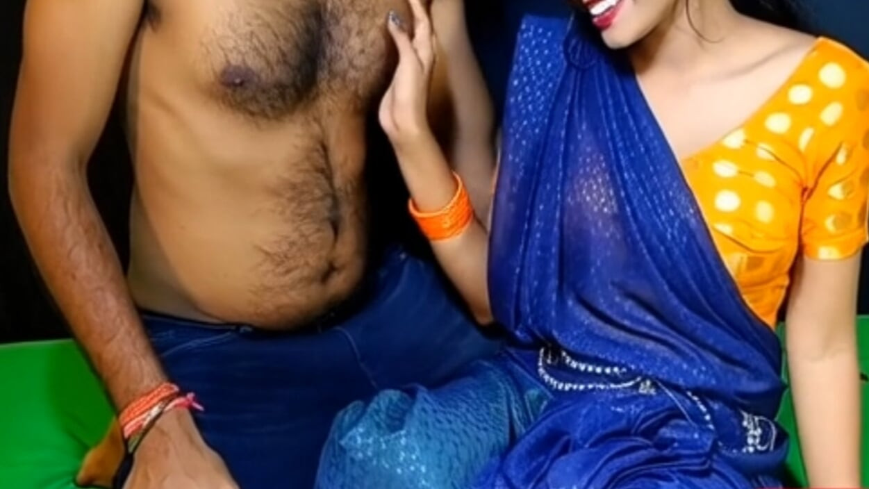 Sexe romantique en levrette, creampie