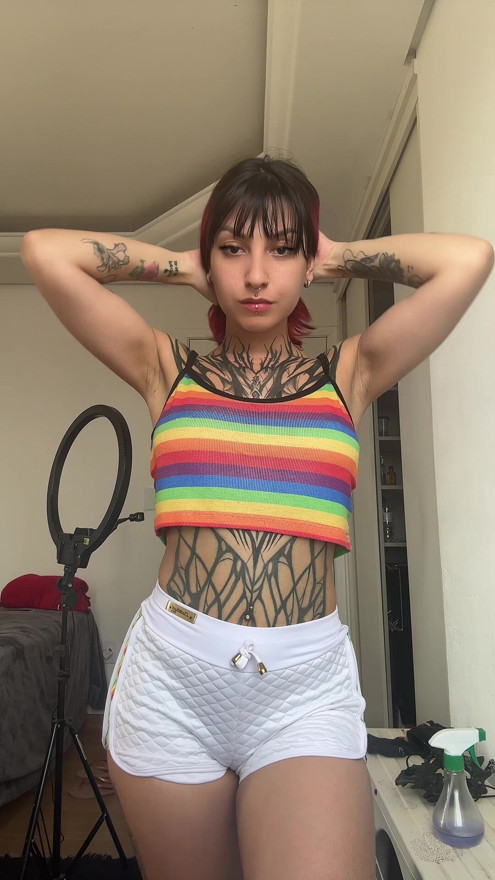 do u like my tats? do u like tattooed girls?