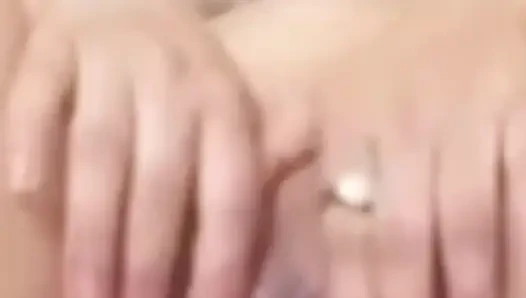 Эпизод с киской и сиськами