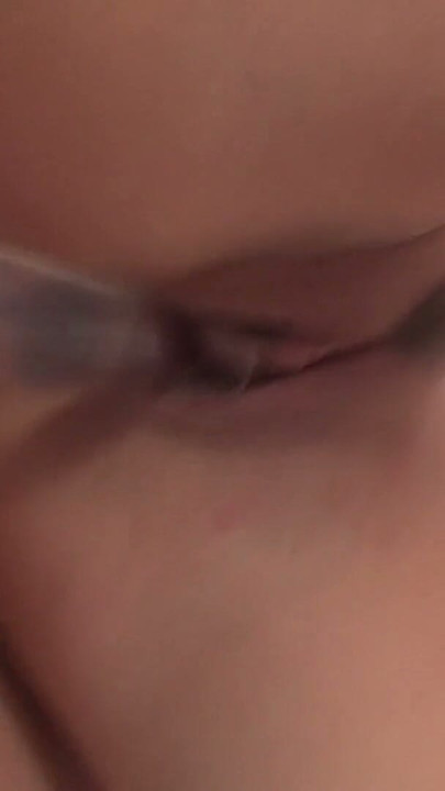 Der neue Dildo passt perfekt in die Fotze | Clip 3