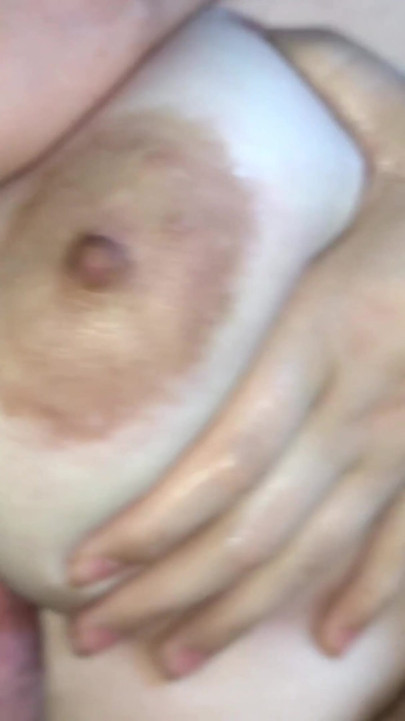 Peituda árabe senhora Sawsan e pau saudita loiro