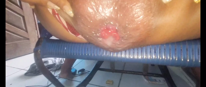 milf with a wide ass wants to feel the dick go deep in her ass
