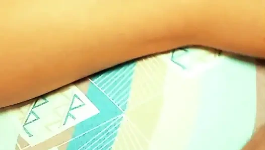 Мой сводный брат пришел в мою комнату и кончил в мою мокрую киску