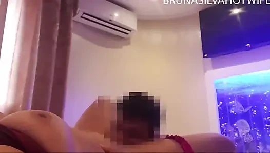 Evli Brezilyalı kadın kocası tarafından teşhir ediliyor - brunasilvahot