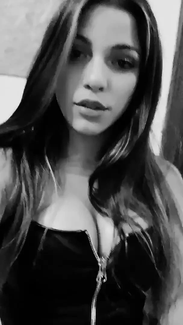 Simonette video