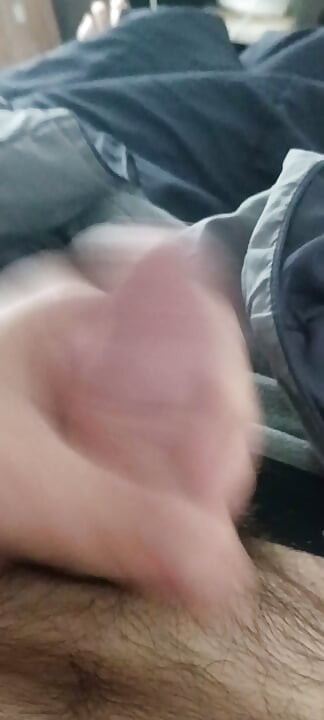 Entediado na cama