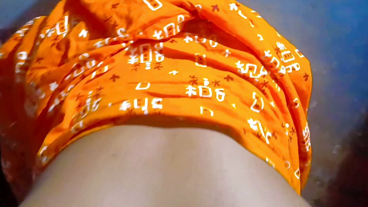 Bhabhi ke sath kiye Maje|| bhabhi Ne bathroom mein Bulaya|| Bengali bhabhi kya oil massage