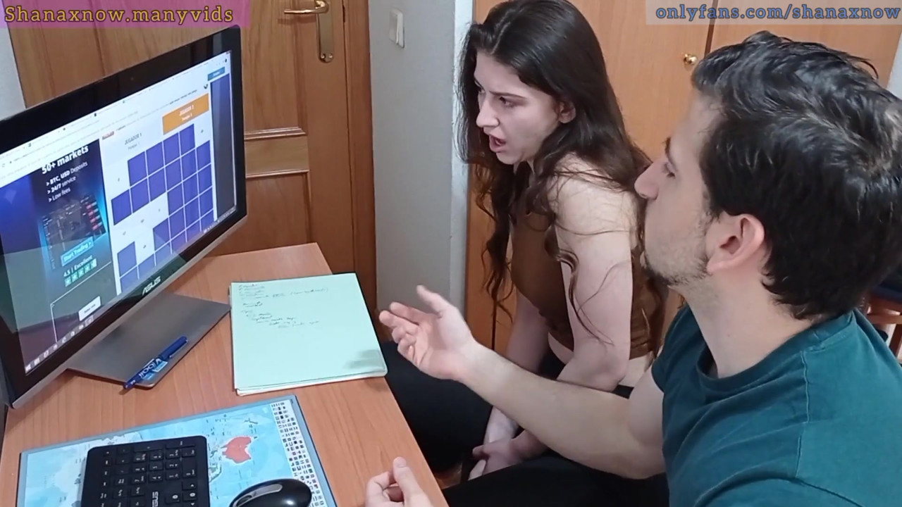 ティーン学生が脅迫、ハメ撮りフェラ、口内射精、ごっくん。