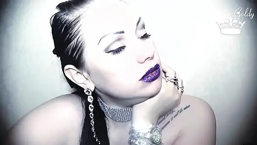 Purple glittery kissing & lip smelling
