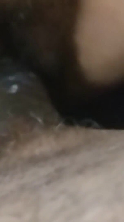 Video rekaman seks huje lagi asik nyepong kontol sambil mainin memek berbulunya | Klip 2