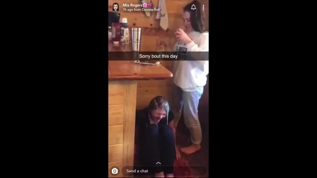 18 year old Girl Dumps Food on Her Friend's Head