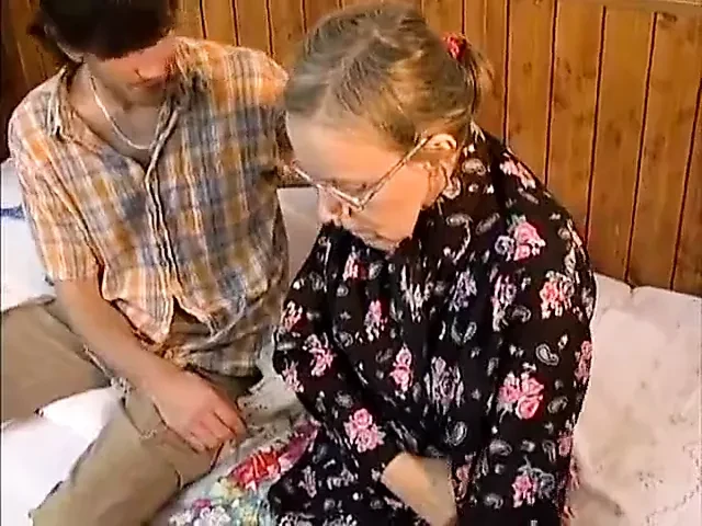 Granny fucking anal