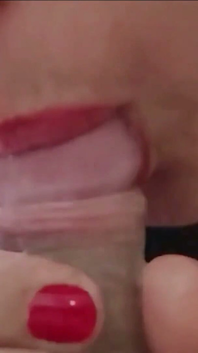 Mature Mom gives Blowjob | Clip 2