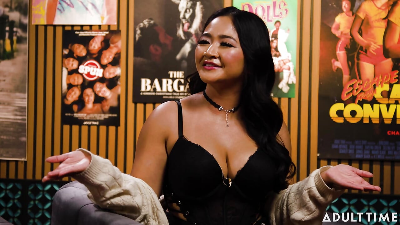 Jasmim Teaa: Orgias asiáticas && com O cosplay do podcast Adult Time