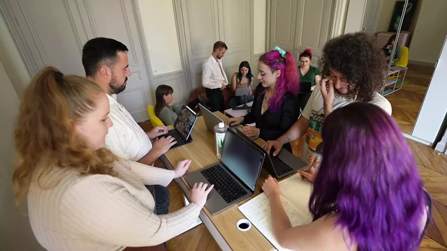 KHALAMITE Huge orgy for 9 with co-workers - French Orgy - Paranormal Activi'titties 4/4