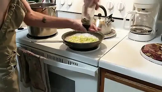 3 cabai daun bawang dimasak dengan minyak dan ngocok kontol